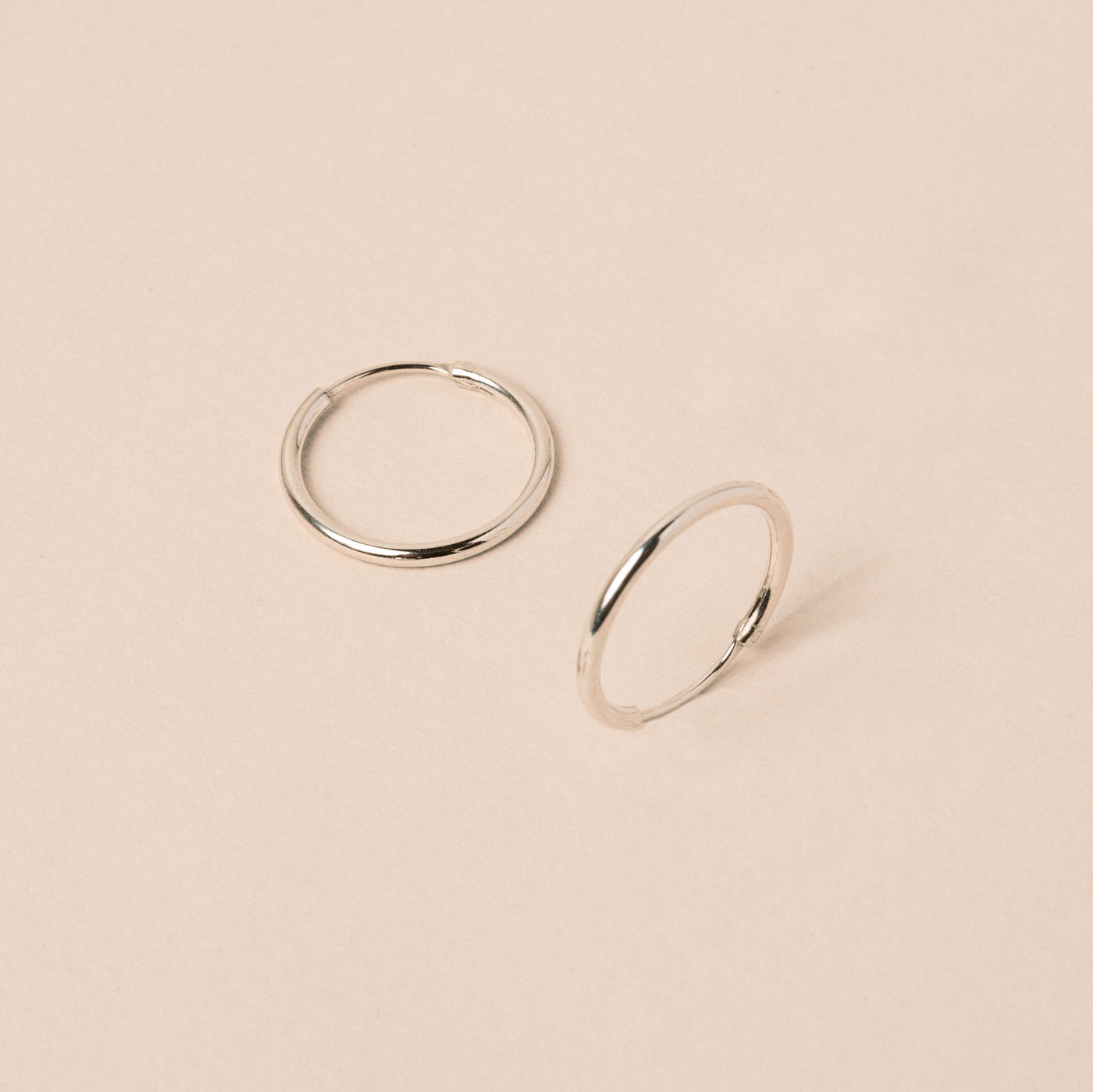 Medium Hoops